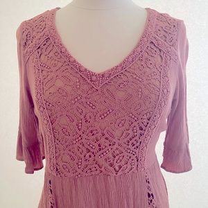 MAURICES Dusty rose dress w/lace & crinkled skirt